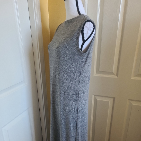 VERSATILE GRAY CHICO'S DESIGN LONG DRESS, SIZEM/8 - Picture 3 of 10